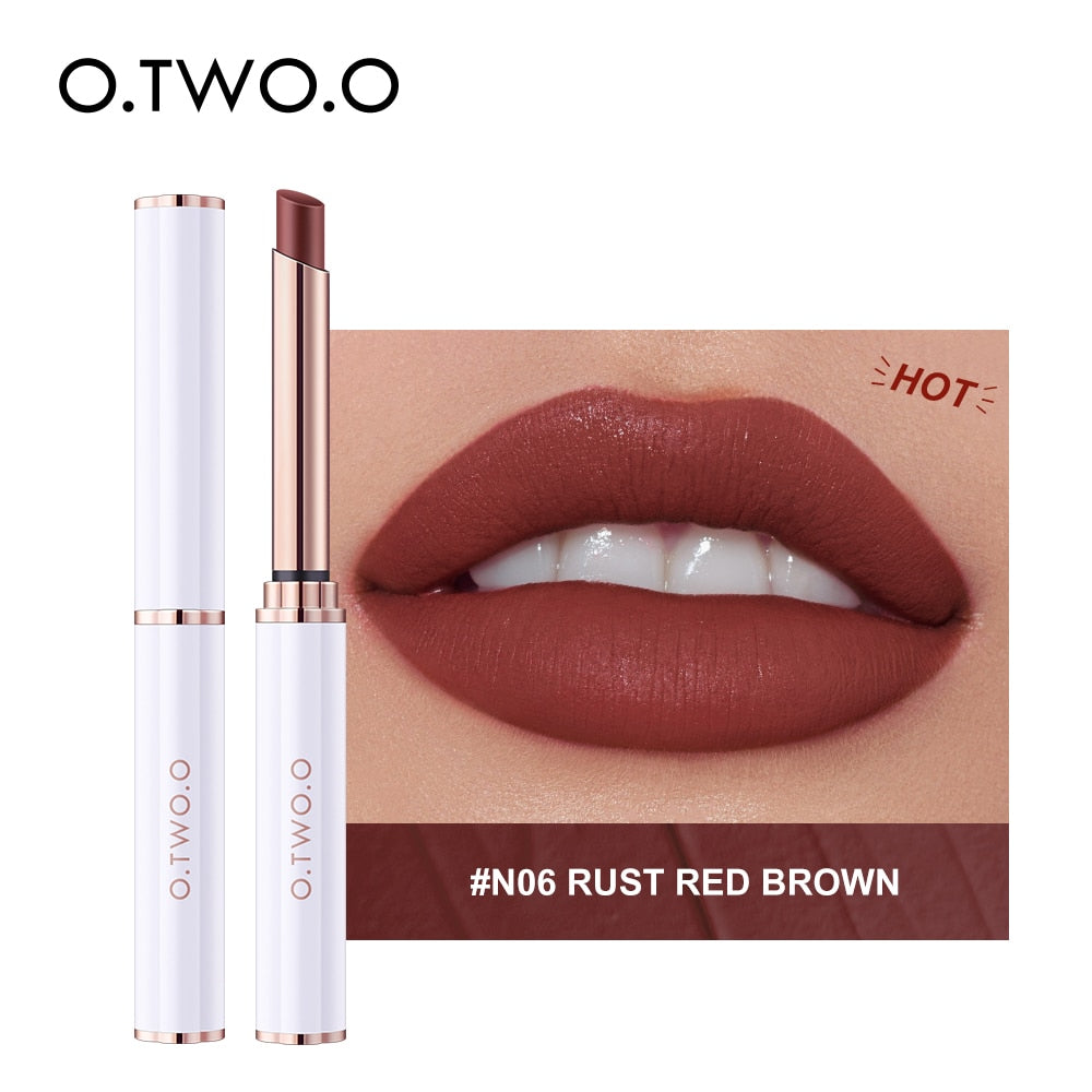 O.TWO.O 細いチューブ ベルベット リップスティック