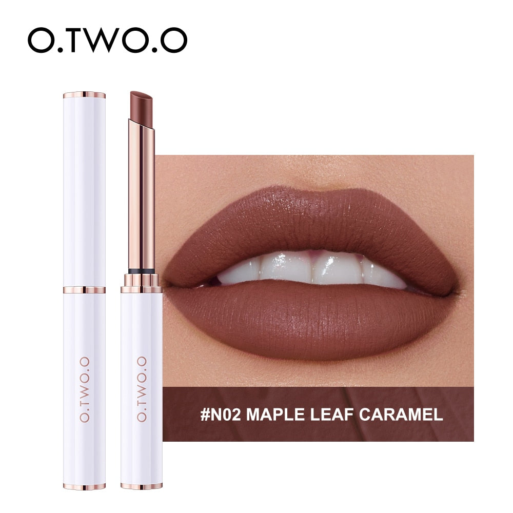 O.TWO.O 細いチューブ ベルベット リップスティック